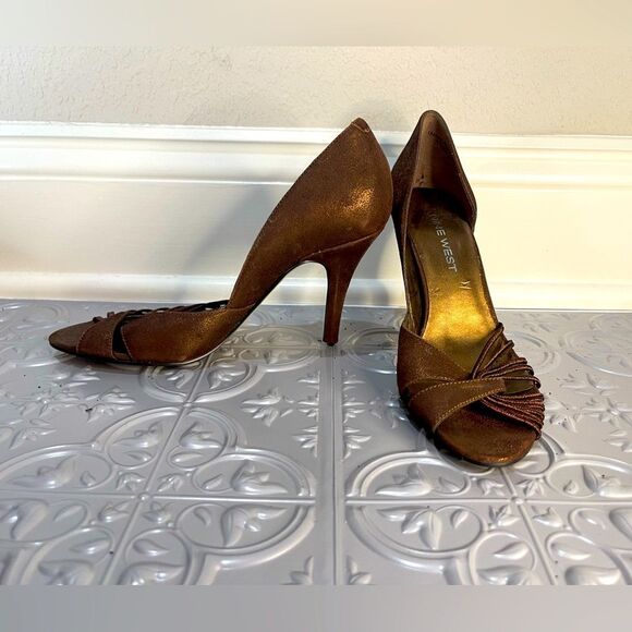 Nine West size 5.5 metallic brown heels - Picture 1 of 8
